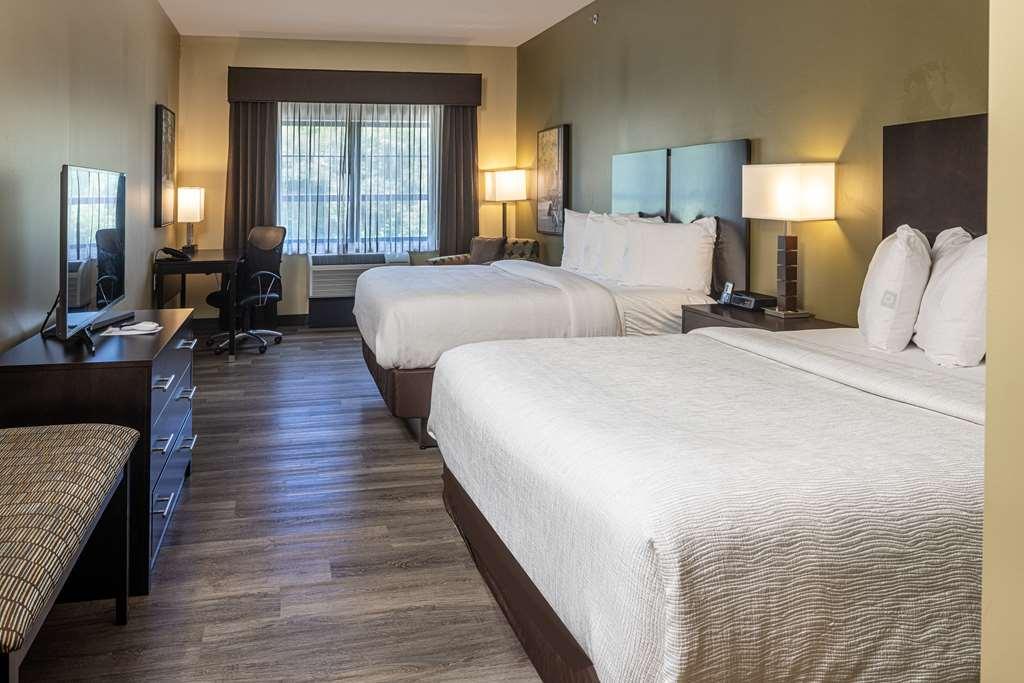Best Western Plus Franciscan Square Inn & Suites Steubenville Bilik gambar