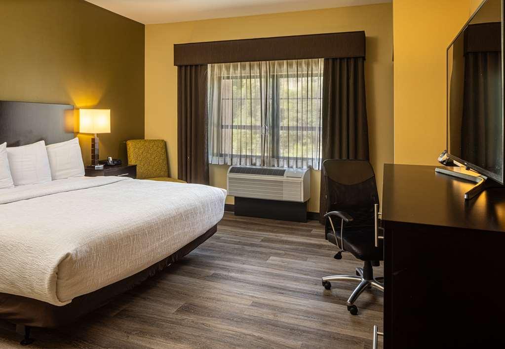 Best Western Plus Franciscan Square Inn & Suites Steubenville Bilik gambar