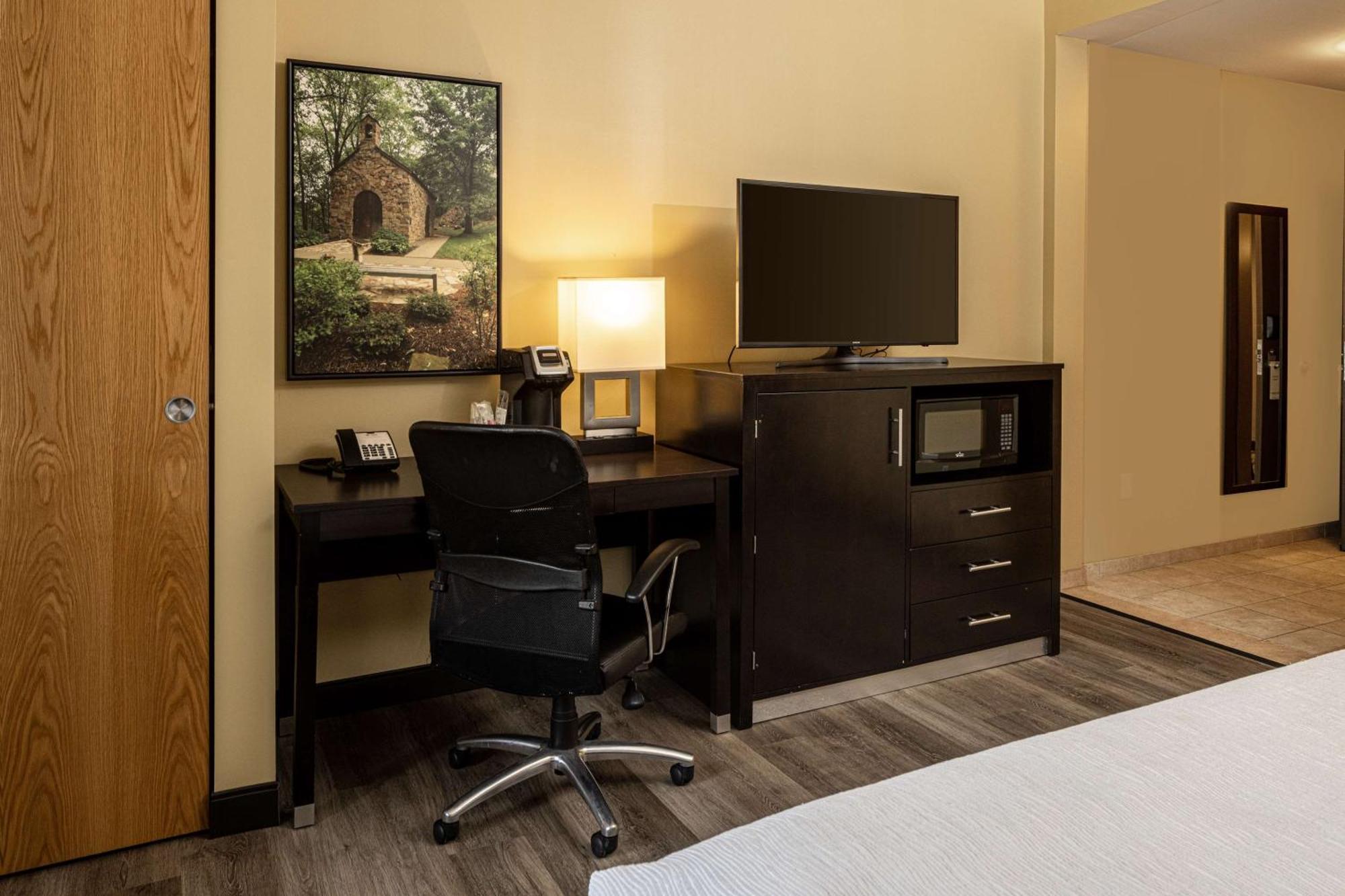 Best Western Plus Franciscan Square Inn & Suites Steubenville Luaran gambar