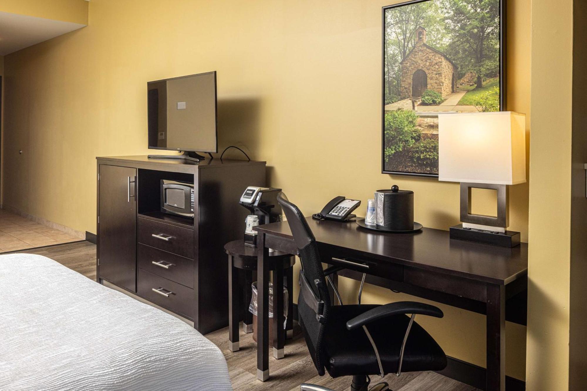 Best Western Plus Franciscan Square Inn & Suites Steubenville Luaran gambar