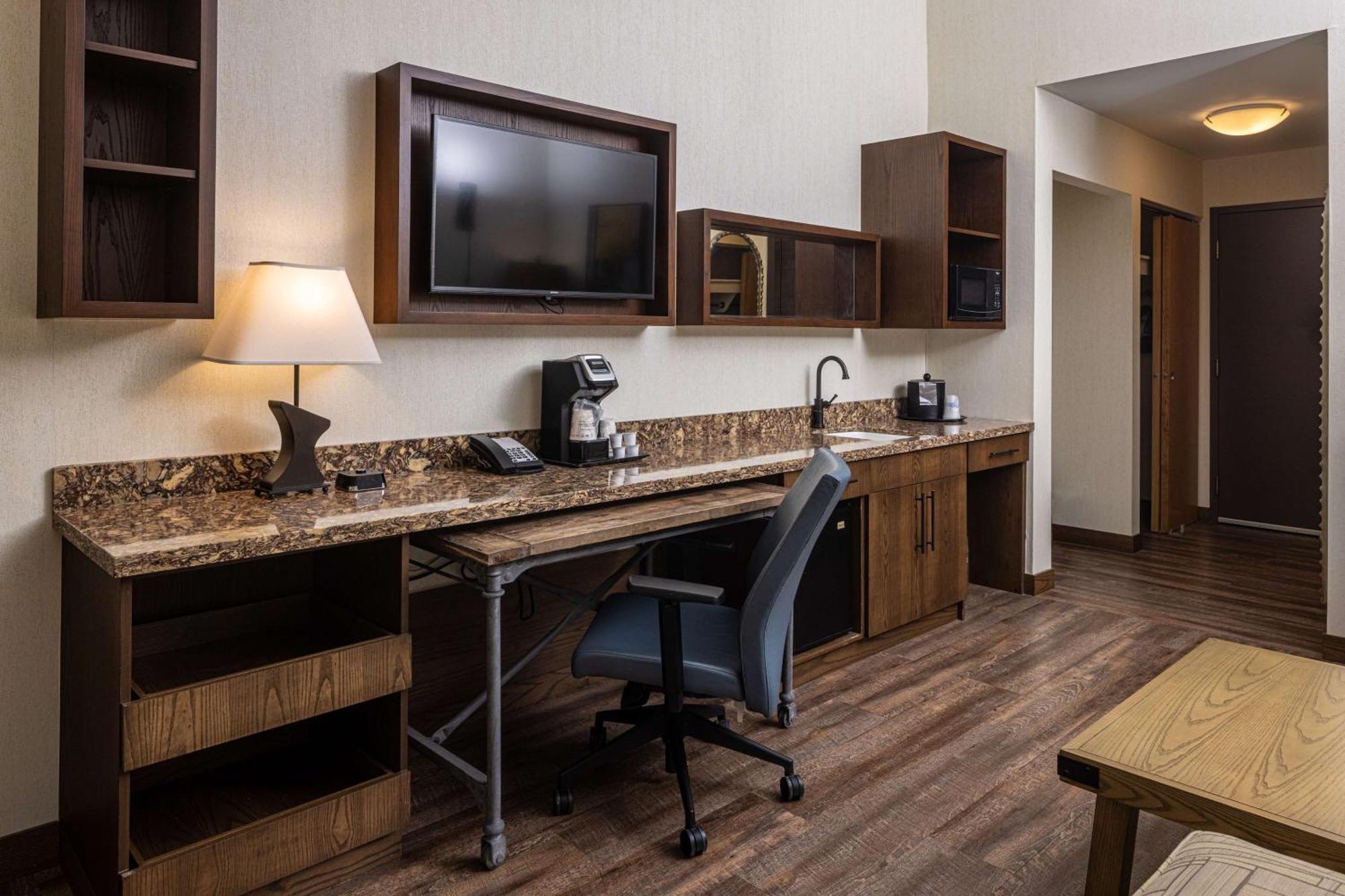Best Western Plus Franciscan Square Inn & Suites Steubenville Luaran gambar