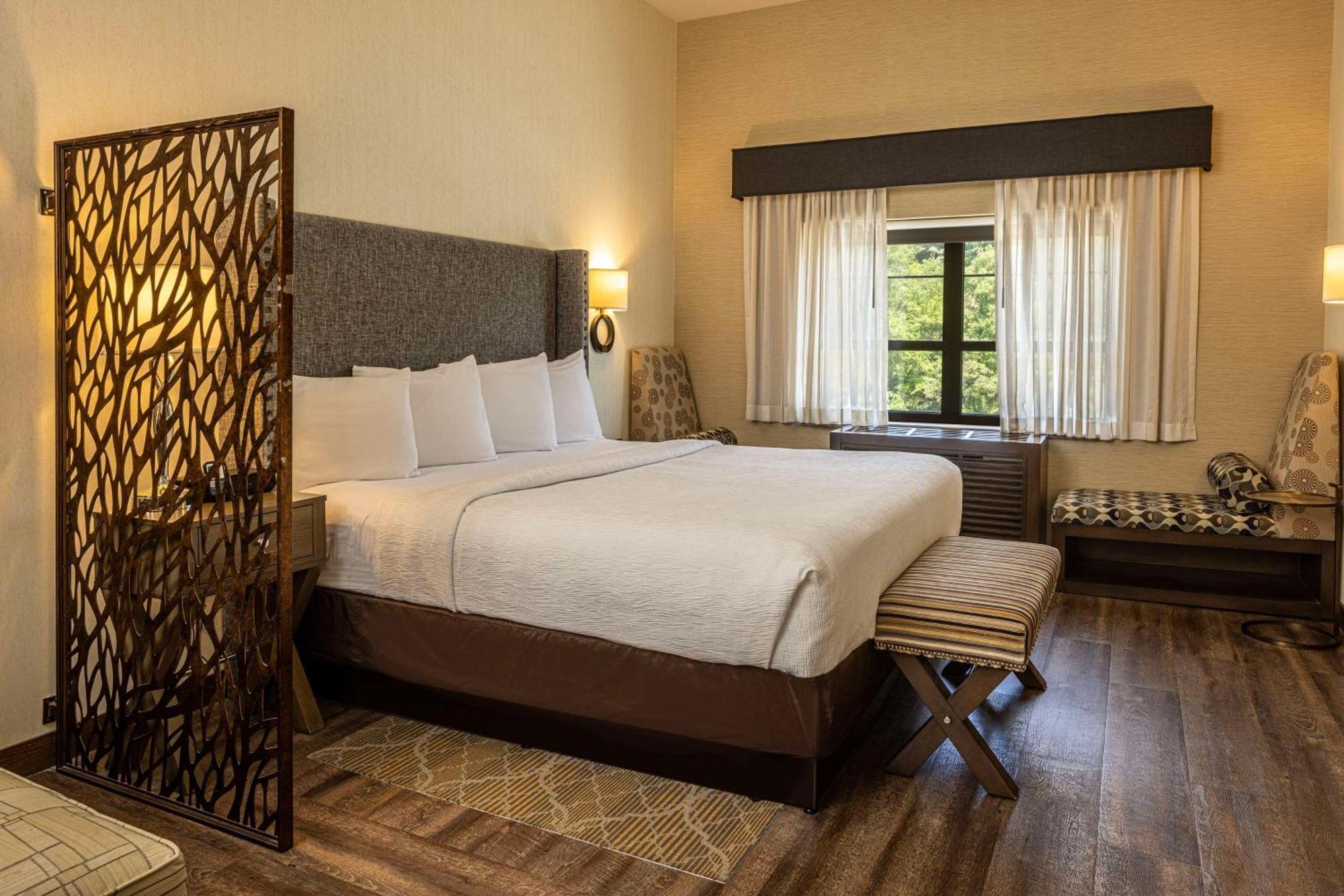 Best Western Plus Franciscan Square Inn & Suites Steubenville Luaran gambar