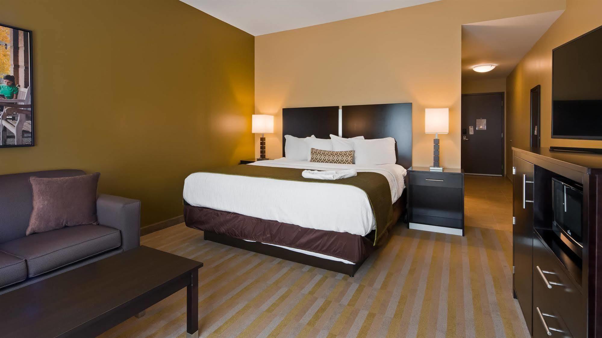 Best Western Plus Franciscan Square Inn & Suites Steubenville Luaran gambar